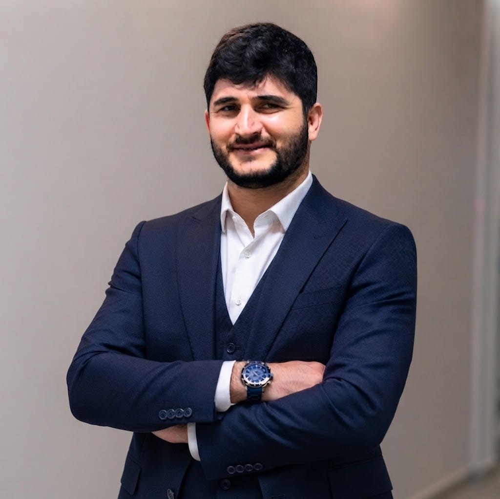 Şener BAŞ
